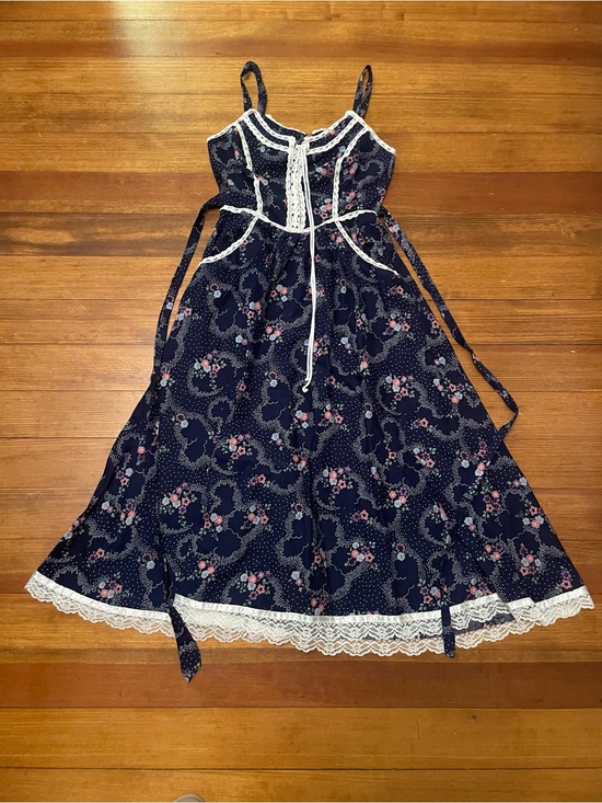 Gunne Sax Dresses & Skirts - Vintage Gunne Sax Navy & Pink Calico Floral Dress w Lace Trim Size 7